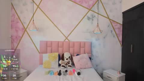 Snapshot of dalas_sr chatting on October 18, 2025, 7:03 pm Liz online show from October 18, 2025, 7:03 pm