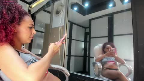 Snapshot of dalaymoore chatting on January 30, 2025, 2:49 am Dalay online show from January 30, 2025, 2:49 am