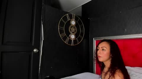 Snapshot of dalaymoore chatting on February 19, 2025, 4:22 pm Dalay online show from February 19, 2025, 4:22 pm