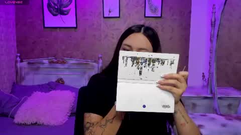 dali_collin online show from June 23, 2026, 1:53 pm