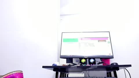 Snapshot of dalia_2 chatting on January 17, 2025, 3:12 am Ren online show from January 17, 2025, 3:12 am