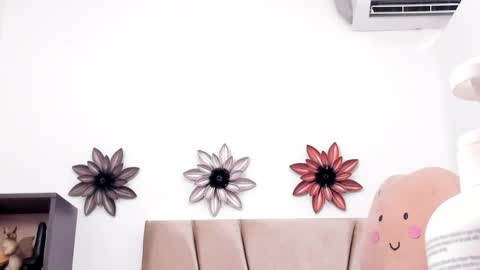 Snapshot of dalia_2 chatting on January 23, 2025, 12:14 am Ren online show from January 23, 2025, 12:14 am