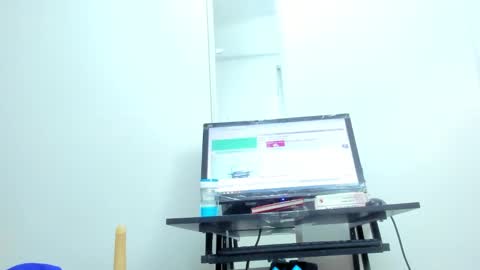 Snapshot of dalia_2 chatting on February 5, 2025, 8:21 am Ren online show from February 5, 2025, 8:21 am