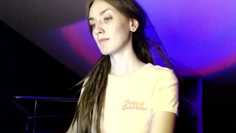 Dalia  online show from December 2, 2024, 1:57 pm