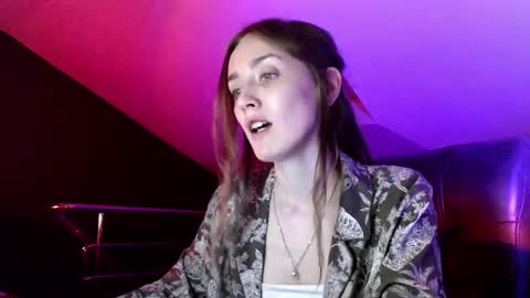 Dalia  online show from January 23, 2025, 1:56 pm