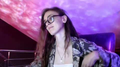 Dalia  online show from February 4, 2025, 9:17 am