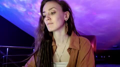 Dalia  online show from February 17, 2025, 10:07 am