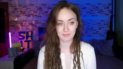 Dalia  online show from June 1, 2026, 11:01 am