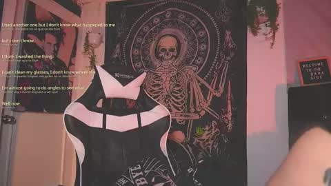 dalia_vorhees online show from December 18, 2025, 2:06 am