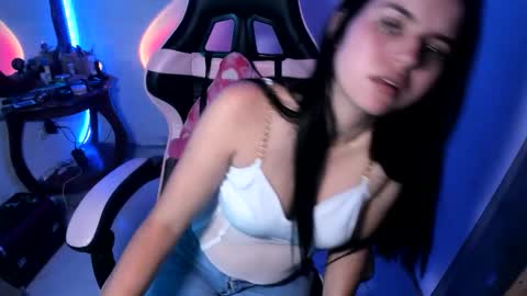 Snapshot of daliaapril22 chatting on March 19, 2026, 6:45 pm Dalia April online show from March 19, 2026, 6:45 pm