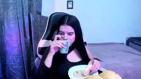 Snapshot of daliaapril22 chatting on March 28, 2026, 2:49 pm Dalia April online show from March 28, 2026, 2:49 pm