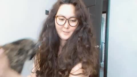 Snapshot of dalidayes chatting on July 4, 2026, 7:25 am Dali online show from July 4, 2026, 7:25 am