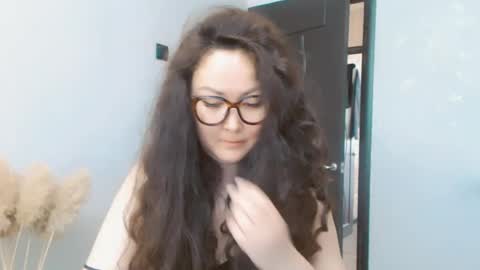 Snapshot of dalidayes chatting on July 20, 2026, 6:49 am Dali online show from July 20, 2026, 6:49 am