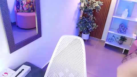 Snapshot of dalila_sky chatting on October 18, 2025, 6:30 pm Dalila online show from October 18, 2025, 6:30 pm