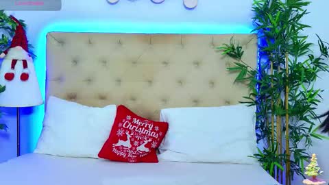 daliyaa_ online show from December 22, 2025, 1:08 pm