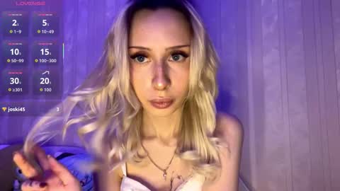 dallaspember online show from December 22, 2025, 2:14 pm