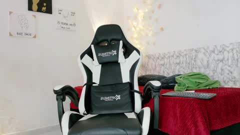 dalton_bigcock online show from March 6, 2026, 12:01 pm