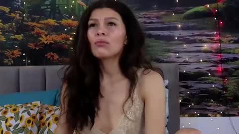 Snapshot of damedefeu chatting on January 6, 2025, 7:20 am damedefeu online show from January 6, 2025, 7:20 am