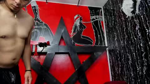 damian_and_tiana online show from April 17, 2026, 2:53 pm