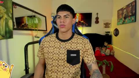 Snapshot of damian_latinxxx chatting on April 25, 2026, 4:59 am Damian online show from April 25, 2026, 4:59 am