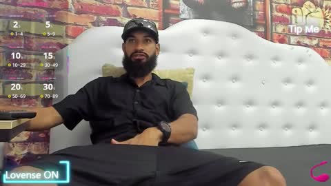 damian_shakur online show from January 14, 2026, 12:11 pm