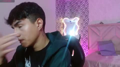 damian_tay online show from June 3, 2026, 11:35 am