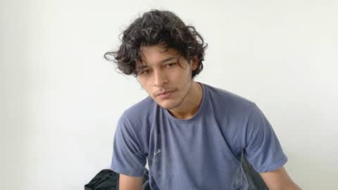 Snapshot of damian_vadim chatting on June 19, 2026, 12:31 pm Damian Vadim online show from June 19, 2026, 12:31 pm