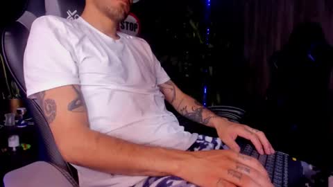 Daamiancox online show from March 8, 2025, 1:39 am