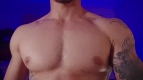 Snapshot of damianow chatting on January 12, 2025, 1:42 am insta damn8 -------- online show from January 12, 2025, 1:42 am