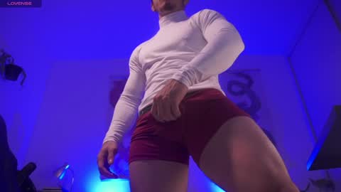 Snapshot of damianow chatting on February 5, 2025, 11:28 pm insta damn8 -------- online show from February 5, 2025, 11:28 pm