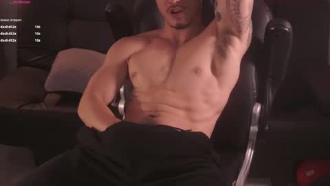 Snapshot of damianow chatting on February 23, 2025, 12:08 am insta damn8 -------- online show from February 23, 2025, 12:08 am