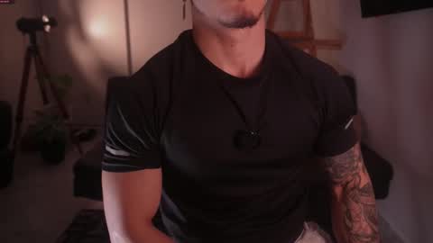 insta damn8   --------  online show from November 14, 2025, 11:57 pm