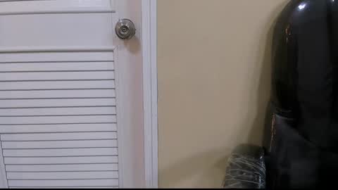 Snapshot of damibright chatting on February 8, 2025, 7:38 pm LIAM online show from February 8, 2025, 7:38 pm