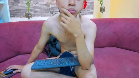 Snapshot of damibright chatting on February 17, 2025, 7:10 pm LIAM online show from February 17, 2025, 7:10 pm