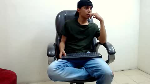 Snapshot of damibright chatting on October 1, 2025, 7:20 pm LIAM online show from October 1, 2025, 7:20 pm