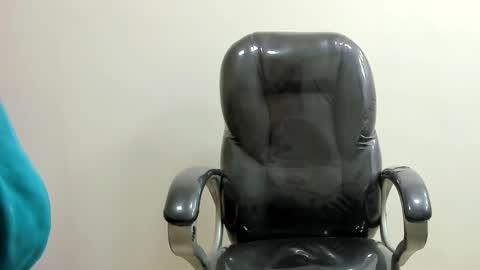 Snapshot of damibright chatting on October 3, 2025, 7:22 pm LIAM online show from October 3, 2025, 7:22 pm