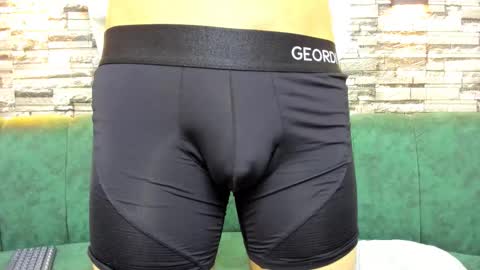 Snapshot of damibright chatting on October 11, 2025, 6:28 pm LIAM online show from October 11, 2025, 6:28 pm