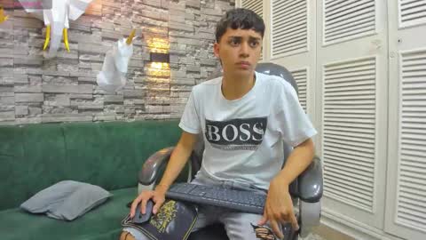 Snapshot of damibright chatting on November 1, 2025, 5:59 pm LIAM online show from November 1, 2025, 5:59 pm