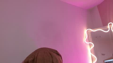 Snapshot of damii_tay chatting on February 8, 2026, 3:15 pm Damii online show from February 8, 2026, 3:15 pm