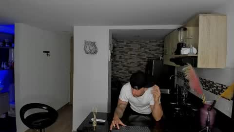 Snapshot of dammianmilleroficial chatting on February 6, 2026, 12:26 am INSTAGRAM DAMMIANMILLEROFICIAL online show from February 6, 2026, 12:26 am