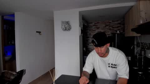 Snapshot of dammianmilleroficial chatting on February 8, 2026, 4:10 pm INSTAGRAM DAMMIANMILLEROFICIAL online show from February 8, 2026, 4:10 pm