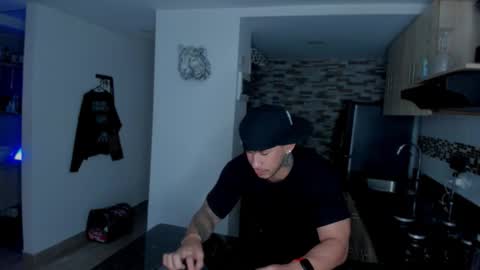 Snapshot of dammianmilleroficial chatting on February 13, 2026, 7:21 pm INSTAGRAM DAMMIANMILLEROFICIAL online show from February 13, 2026, 7:21 pm