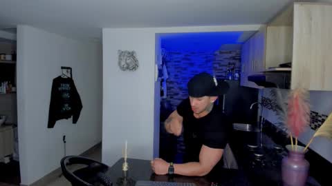 Snapshot of dammianmilleroficial chatting on February 17, 2026, 2:19 am INSTAGRAM DAMMIANMILLEROFICIAL online show from February 17, 2026, 2:19 am