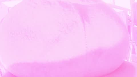 Sophie online show from August 3, 2026, 12:21 pm