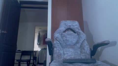 dammuscle online show from January 12, 2026, 2:22 pm