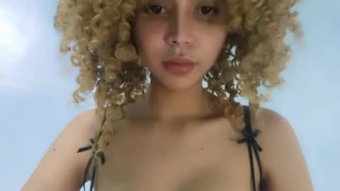 damnperfectxx online show from April 11, 2026, 7:45 am