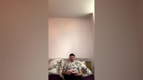 Snapshot of damo111694 chatting on March 22, 2026, 8:12 pm damo111694 online show from March 22, 2026, 8:12 pm