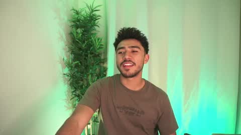 damon_frost online show from June 4, 2026, 12:27 am