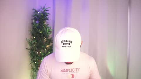 damon_frost online show from June 27, 2026, 8:14 pm