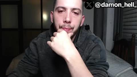 Snapshot of damon_hell chatting on May 3, 2026, 4:18 am Damon online show from May 3, 2026, 4:18 am